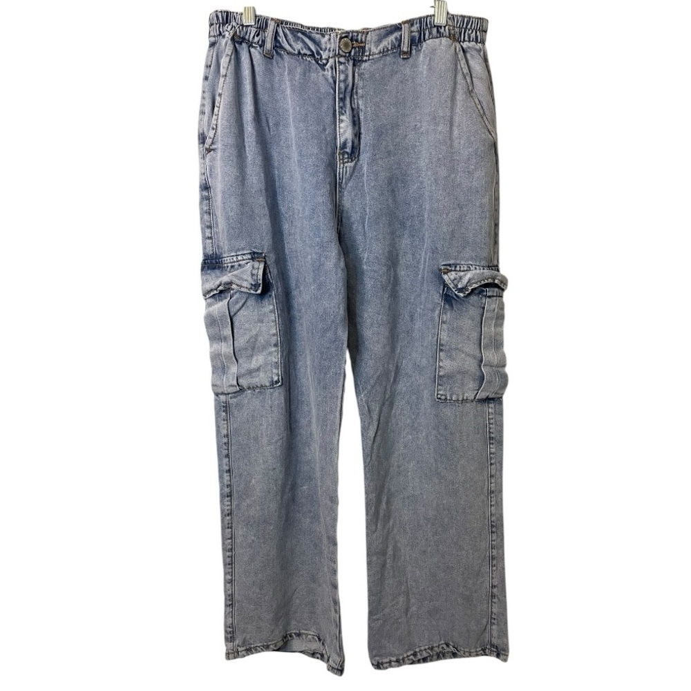 As U Wish High Waist Straight Leg Utility Pocket Cargo Jeans Light Wash Sz M